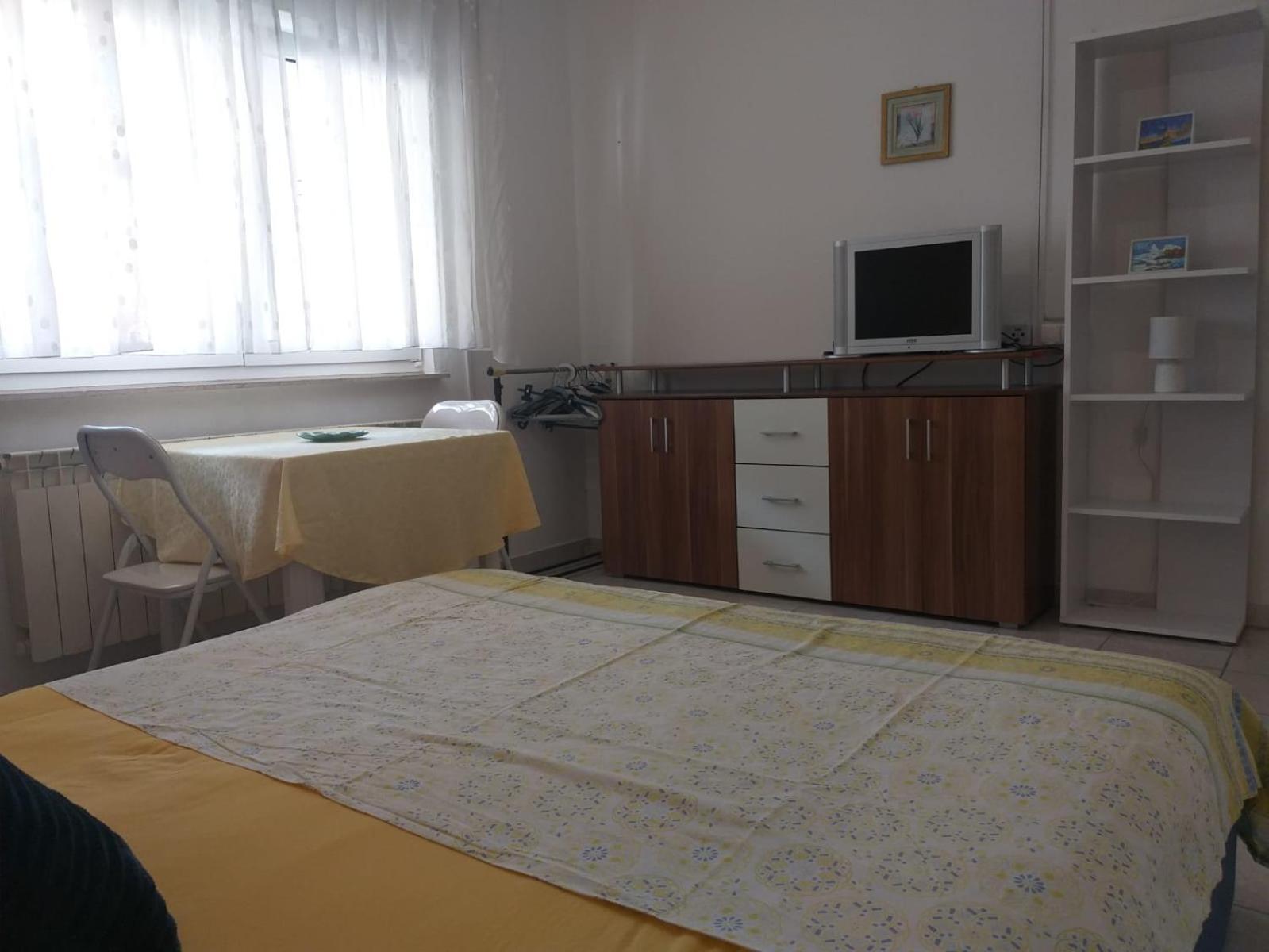 Beach Apartments Nemira Omiš Buitenkant foto